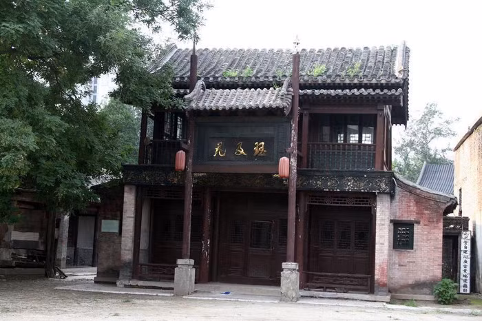 Nhiều người dân Trung Quốc cũng bày tỏ sự tiếc nuối cũng như cảm thấy họ sắp mất đi một điều gì đó quen thuộc bấy lâu nay. Nhiều người dân Trung Quốc cũng bày tỏ sự tiếc nuối cũng như cảm thấy họ sắp mất đi một điều gì đó quen thuộc bấy lâu nay.