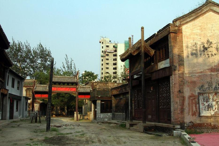 Một góc phố ở trường quay... Một góc phố ở trường quay...