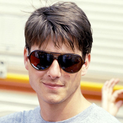 Tom Cruise năm 1987 khi mới kết hôn với Mimi Rogers và tham gia bộ phim “Top Gun” với siêu tay đua xe công thức một tại Pocono Grand Prix. Các bộ phim tiếp theo đó của Cruise là “Sinh ngày 4/7” và “Cocktail”. Tom Cruise năm 1987 khi mới kết hôn với Mimi Rogers và tham gia bộ phim “Top Gun” với siêu tay đua xe công thức một tại Pocono Grand Prix. Các bộ phim tiếp theo đó của Cruise là “Sinh ngày 4/7” và “Cocktail”.