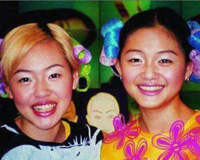 Hai chị em nhà họ Từ (từ trái qua): Từ Hy Đệ và Từ Hy Viên.