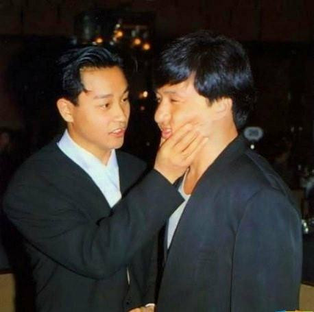 Giờ đây còn ai dám làm thế này với Thành Long như Trương Quốc Vinh?