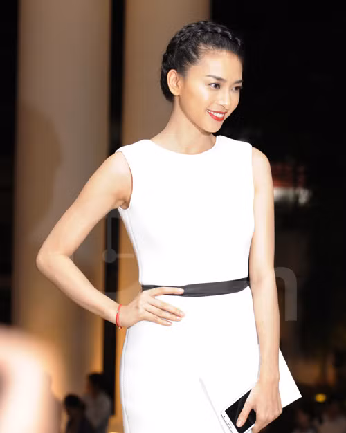 Sự xuất hiện của Ngô Thanh Vân trong đám cưới của Tăng Thanh Hà lần này chỉ có mình cô.... Ảnh. 24h.