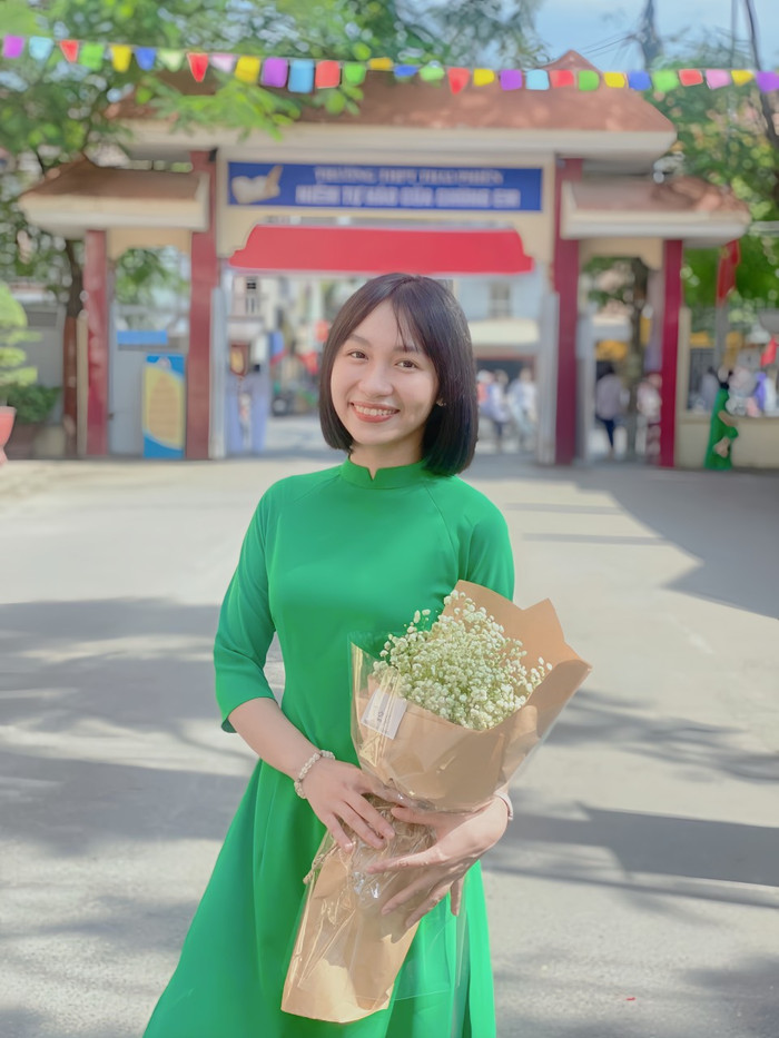 Cô giáo trẻ Nguyễn Thị Huyền Thanh đã xuất sắc đạt số điểm tuyệt đối trong kỳ tuyển dụng viên chức của Sở Giáo dục và Đào tạo Hải Phòng (Ảnh: NVCC)