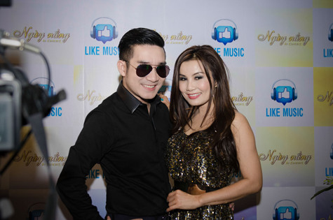 Ca sĩ Quang Hà và Hạ Vy