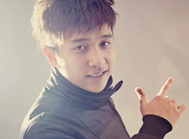 Ca sĩ Yanbi Ca sĩ Yanbi