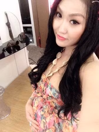 Bức ảnh khoe có bầu trên mạng xã hội của Phi Thanh Vân hóa ra là hình ảnh nhân vật của cô trong phim 'Nghiệt ngã'. Bức ảnh khoe có bầu trên mạng xã hội của Phi Thanh Vân hóa ra là hình ảnh nhân vật của cô trong phim 'Nghiệt ngã'.