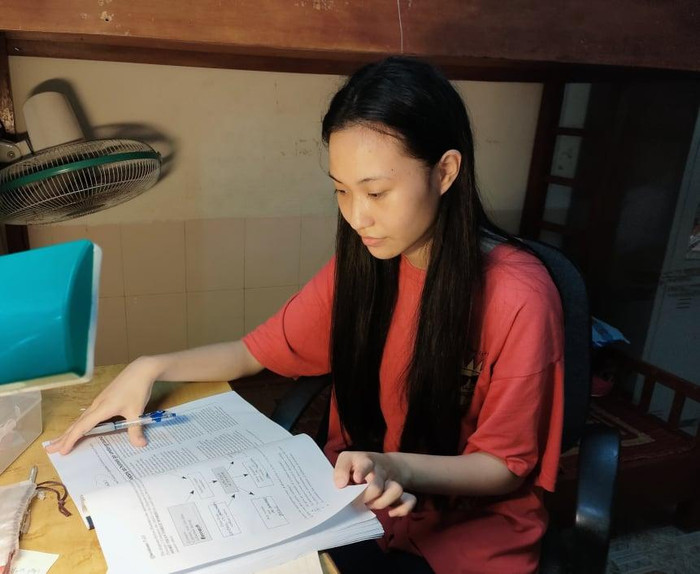 Phương Anh là người đầu tiên trong hệ thống 17 làng trẻ SOS của Việt Nam đạt học bổng Trái tim Sư tử của trường Đại học Anh Quốc Việt Nam (BUV) (Ảnh: MD)