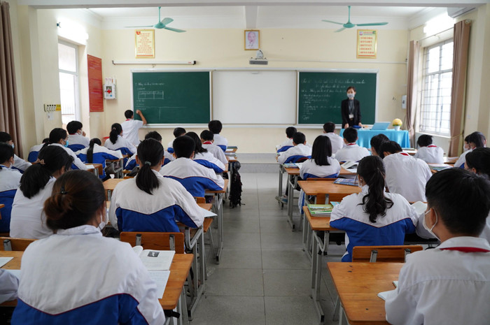 Đội ngũ giáo viên tích cực tham gia các khoá bồi dưỡng để nâng cao chất lượng, kỹ năng giảng dạy (Ảnh: P.L) Đội ngũ giáo viên tích cực tham gia các khoá bồi dưỡng để nâng cao chất lượng, kỹ năng giảng dạy (Ảnh: P.L)