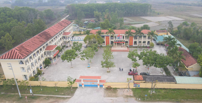 Trường Trung học cơ sở Hải Hoà (thành phố Móng Cái, Quảng Ninh) được đầu tư trọng điểm về cơ sở vật chất và đội ngũ cán bộ, giáo viên (Ảnh: PL)
