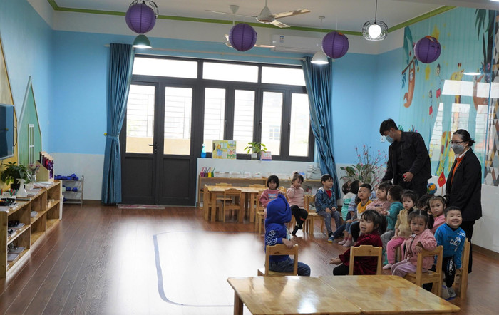 Học sinh tiểu học, mầm non tiếp tục dừng đến trường để đảm bảo công tác phòng, chống dịch Covid-19 (Ảnh: PL) Học sinh tiểu học, mầm non tiếp tục dừng đến trường để đảm bảo công tác phòng, chống dịch Covid-19 (Ảnh: PL)