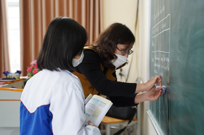 Các trường chủ động trong việc lên kế hoạch, giám sát chặt chẽ và linh hoạt xử lý trong trường hợp có học sinh, giáo viên trở thành F0 (Ảnh: PL) Các trường chủ động trong việc lên kế hoạch, giám sát chặt chẽ và linh hoạt xử lý trong trường hợp có học sinh, giáo viên trở thành F0 (Ảnh: PL)