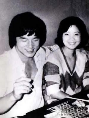 Nữ ca sĩ tài danh Đặng Lệ Quân đã không nguôi tình cảm với Thành Long mặc dù cô không là người được anh chọn về sau.