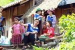 Dạy hợp đồng cũng được, em vẫn muốn làm cô giáo! Dạy hợp đồng cũng được, em vẫn muốn làm cô giáo!