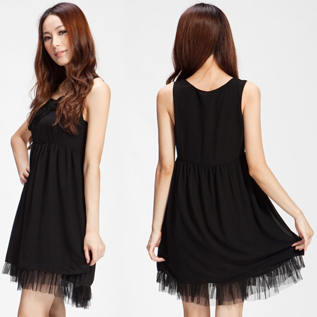 Nếu sở hữu làn da trắng mịn như trứng gà bóc, đừng ngại ngần chọn tông màu đen cho mình nhé, nó sẽ giúp bạn trở thành nàng "bạch tuyệt" thời hiện đại giữa đám đông. Xem thêm: Váy xinh chào hè 2012/ Tuyệt đẹp: sơ mi cho quý cô công sở Nếu sở hữu làn da trắng mịn như trứng gà bóc, đừng ngại ngần chọn tông màu đen cho mình nhé, nó sẽ giúp bạn trở thành nàng "bạch tuyệt" thời hiện đại giữa đám đông. Xem thêm: Váy xinh chào hè 2012/ Tuyệt đẹp: sơ mi cho quý cô công sở