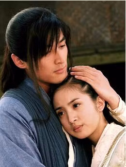 Quách Tĩnh (Hồ Ca) – Hoàng Dung ( Lâm Y Thần), phiên bản Anh Hùng Xạ Điêu, sản xuất năm 2008. Quách Tĩnh (Hồ Ca) – Hoàng Dung ( Lâm Y Thần), phiên bản Anh Hùng Xạ Điêu, sản xuất năm 2008.