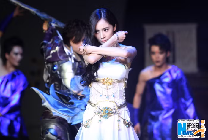 Dương Mịch cũng hy vọng hình tượng này nếu có được dựng thành phim truyền hình hay điện ảnh cô sẽ có cơ hội được nhận một vai phản diện để có thêm đất diễn cũng như thử thách bản thân trong một vai diễn mới hoàn toàn trong sự nghiệp diễn của mình.