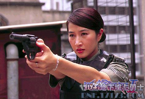 Quan Vịnh Kỳ trong phim “Armed Reaction 2”. Quan Vịnh Kỳ trong phim “Armed Reaction 2”.