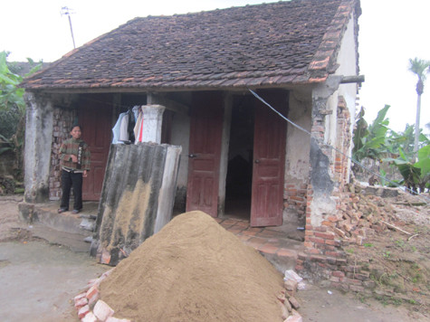 Chị Hồng sống một mình trong ngôi nhà cũ cha mẹ để lại