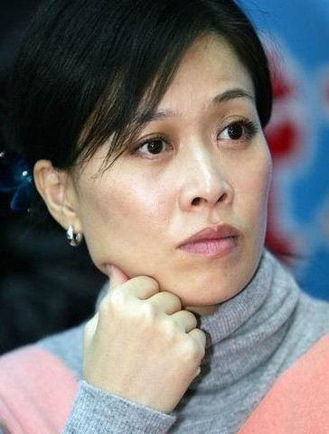 Nữ ca sĩ Na Anh là người tộc Mãn tỉnh Liêu Ninh. Nữ ca sĩ Na Anh là người tộc Mãn tỉnh Liêu Ninh.