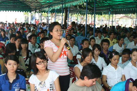 Học sinh đang rất cần thông tin về các ngành học và nhu cầu nhân lực. Học sinh đang rất cần thông tin về các ngành học và nhu cầu nhân lực.