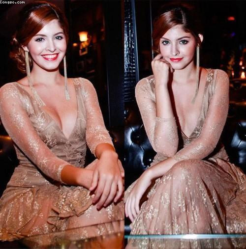 Trông vô cùng sexy, hấp dẫn khác hẳn hình ảnh trong sáng , đáng yêu của cô trước đây. Trông vô cùng sexy, hấp dẫn khác hẳn hình ảnh trong sáng , đáng yêu của cô trước đây.