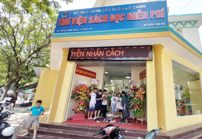 Thư viện sách đọc miễn phí tại quận Lê Chân vừa mới khánh thành, đưa vào sử dụng (Ảnh: Lã Tiến) Thư viện sách đọc miễn phí tại quận Lê Chân vừa mới khánh thành, đưa vào sử dụng (Ảnh: Lã Tiến)