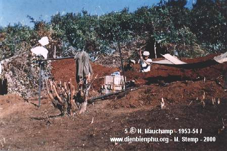 Đào hào. Đào hào.