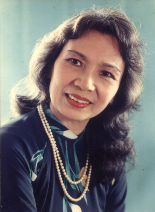 Nghệ sĩ Tân Nhân cũng gắn tên mình với Câu đò bên bờ Hiền Lương. Nghệ sĩ Tân Nhân cũng gắn tên mình với Câu đò bên bờ Hiền Lương.