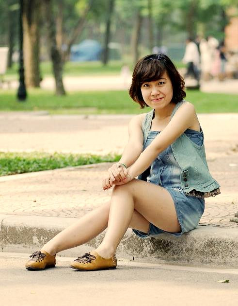Ảnh 9: Yếm bò được thiết kế xinh xắn, đáng yêu, đa dạng về kiểu dáng dành cho lứa tuổi teen. Ảnh 9: Yếm bò được thiết kế xinh xắn, đáng yêu, đa dạng về kiểu dáng dành cho lứa tuổi teen.