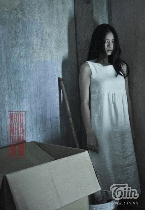 Vẻ "ghê rợn" của Ngô Thanh Vân trong phim Ngôi nhà trong hẻm Bộ phim có sự tham gia của nam diễn viên Trần Bảo Sơn sẽ được công chiếu vào năm 2012 Vẻ "ghê rợn" của Ngô Thanh Vân trong phim Ngôi nhà trong hẻm Bộ phim có sự tham gia của nam diễn viên Trần Bảo Sơn sẽ được công chiếu vào năm 2012