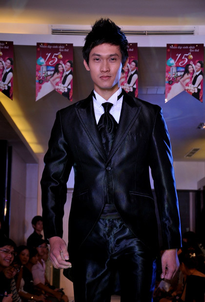 Hương Giang làm cô dâu bên Thanh Thức ảnh 7 Người mẫu Trọng Luân.