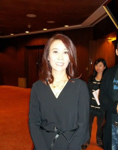 Na Anh sinh năm 1967. Người đẹp này có những lúc trẻ như một thiếu nữ 18 vậy. Na Anh sinh năm 1967. Người đẹp này có những lúc trẻ như một thiếu nữ 18 vậy.