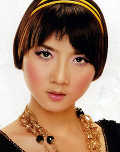 Đúng là một mái tóc quá xấu so với một Ngọc Quyên sexy.