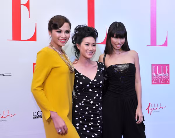 Diễm Hương chụp ảnh chung với diễn viên Kathy Uyên và người đẹp Hà Anh.