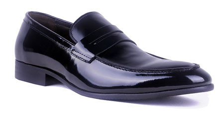 KM822 chất liệu da bóng tự nhiên với thiết kế đơn giản mà lịch sự.