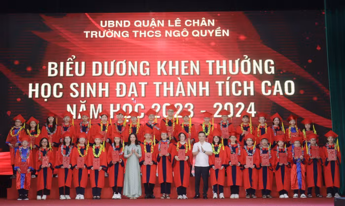 GDVN_thcs-ngo-quyen-bieu-duong-1.jpg