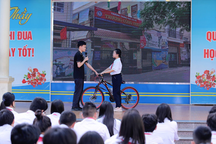 Một số tình huống tại chuyên đề (Ảnh: HH) Một số tình huống tại chuyên đề (Ảnh: HH)