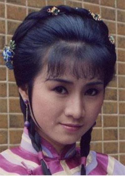 Châu Tú Lan trong tạo hình Song Nhi, phiên bản 1984.