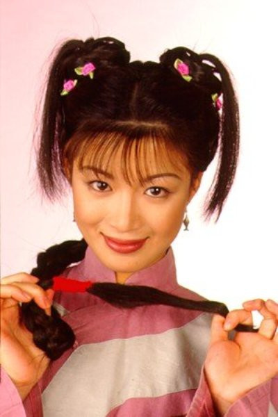 Trần Thiếu Hà trong tạo hình nàng Song Nhi do TVB sản xuất năm 1998.