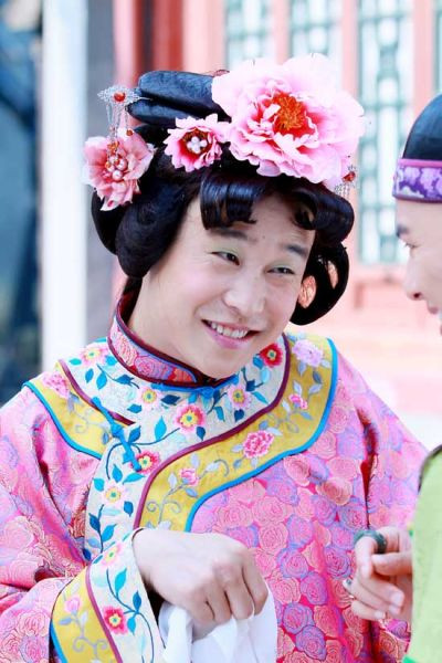 Tiểu Thẩm Dương chắc không ai yêu nổi "cô". Tiểu Thẩm Dương chắc không ai yêu nổi "cô".