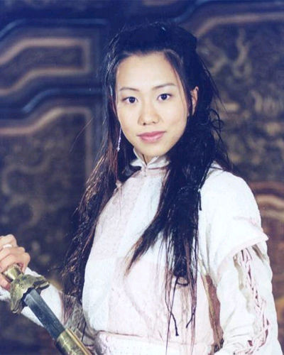 Ngô Thần Quân trong vai Song Nhi, Hoa Nghị sản xuất 2001.