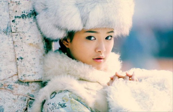 Song Nhi do Hà Trác Ngôn thể hiện.