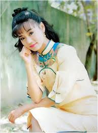 Người ta bảo "Lưu Tuyết Hoa là người đàn bà khóc đẹp nhất Trung Quốc. Khi khóc, gương mặt cô không mếu máo, không sầu thảm, không nhăn nhúm... mà đẹp tĩnh lặng. Xem thêm: Mỹ nữ Trời ban (P1): Lâm Thanh Hà - Như mây, như gió, lại như sương. Người ta bảo "Lưu Tuyết Hoa là người đàn bà khóc đẹp nhất Trung Quốc. Khi khóc, gương mặt cô không mếu máo, không sầu thảm, không nhăn nhúm... mà đẹp tĩnh lặng. Xem thêm: Mỹ nữ Trời ban (P1): Lâm Thanh Hà - Như mây, như gió, lại như sương.