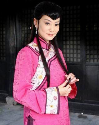 Tạo hình lung linh, đài các trong phim cổ trang. Thay vì vào vai thiếu nữ như trước kia, Lưu Tuyết Hoa chuyển sang đảm nhận những vai diễn người mẹ hiền.... Xem thêm: Mỹ nữ Trời ban (P1): Lâm Thanh Hà - Như mây, như gió, lại như sương. Tạo hình lung linh, đài các trong phim cổ trang. Thay vì vào vai thiếu nữ như trước kia, Lưu Tuyết Hoa chuyển sang đảm nhận những vai diễn người mẹ hiền.... Xem thêm: Mỹ nữ Trời ban (P1): Lâm Thanh Hà - Như mây, như gió, lại như sương.