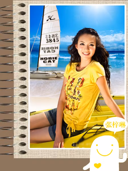 Rạng rỡ, "xì-tin" như nữ sinh cấp 3 với style áo pull vàng - quần short bò nghịch ngợm. Xem thêm: Phong cách thời trang Sao Việt.