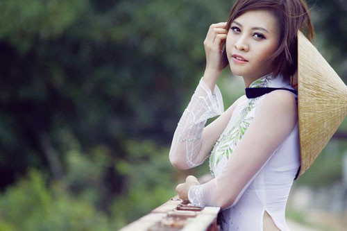 Đã rất nhiều người thầm tiếc cho vẻ đẹp ngây thơ của Miss Teen được yêu thích nhất năm 2008. Đã rất nhiều người thầm tiếc cho vẻ đẹp ngây thơ của Miss Teen được yêu thích nhất năm 2008.