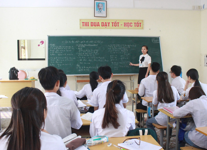 Cô giáo Lê Thị Hải Yến đóng góp nhiều sáng kiến giảng dạy môn toán, giúp các em học sinh dễ tiếp thu kiến thức (Ảnh: Phạm Tuyết) Cô giáo Lê Thị Hải Yến đóng góp nhiều sáng kiến giảng dạy môn toán, giúp các em học sinh dễ tiếp thu kiến thức (Ảnh: Phạm Tuyết)