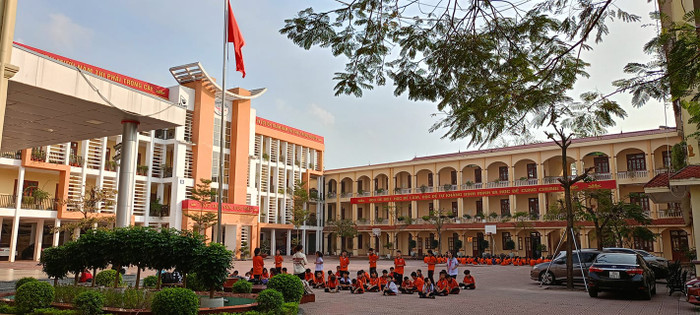 Học sinh Trường Trung học cơ sở Chu Văn An (quận Ngô Quyền) trong giờ học giáo dục thể chất sáng ngày 16/9 (Ảnh: NTCC) GDVN_thcs-chu-van-an-1.jpeg