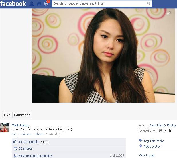 Vì sao Minh Hằng lại khóc? Cô ca sĩ chắc hẳn có nhiều tâm sự, mặc dù bức hình này được chụp khi Minh Hằng nhắc đến người tình cũ nhưng vẫn được Hằng "heo" dùng lại để thể hiện cảm xúc "mít ướt" của mình hiện tại.