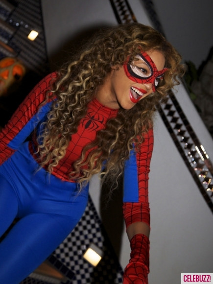 Bà mẹ một con, nữ ca sĩ Beyonce Knowles.